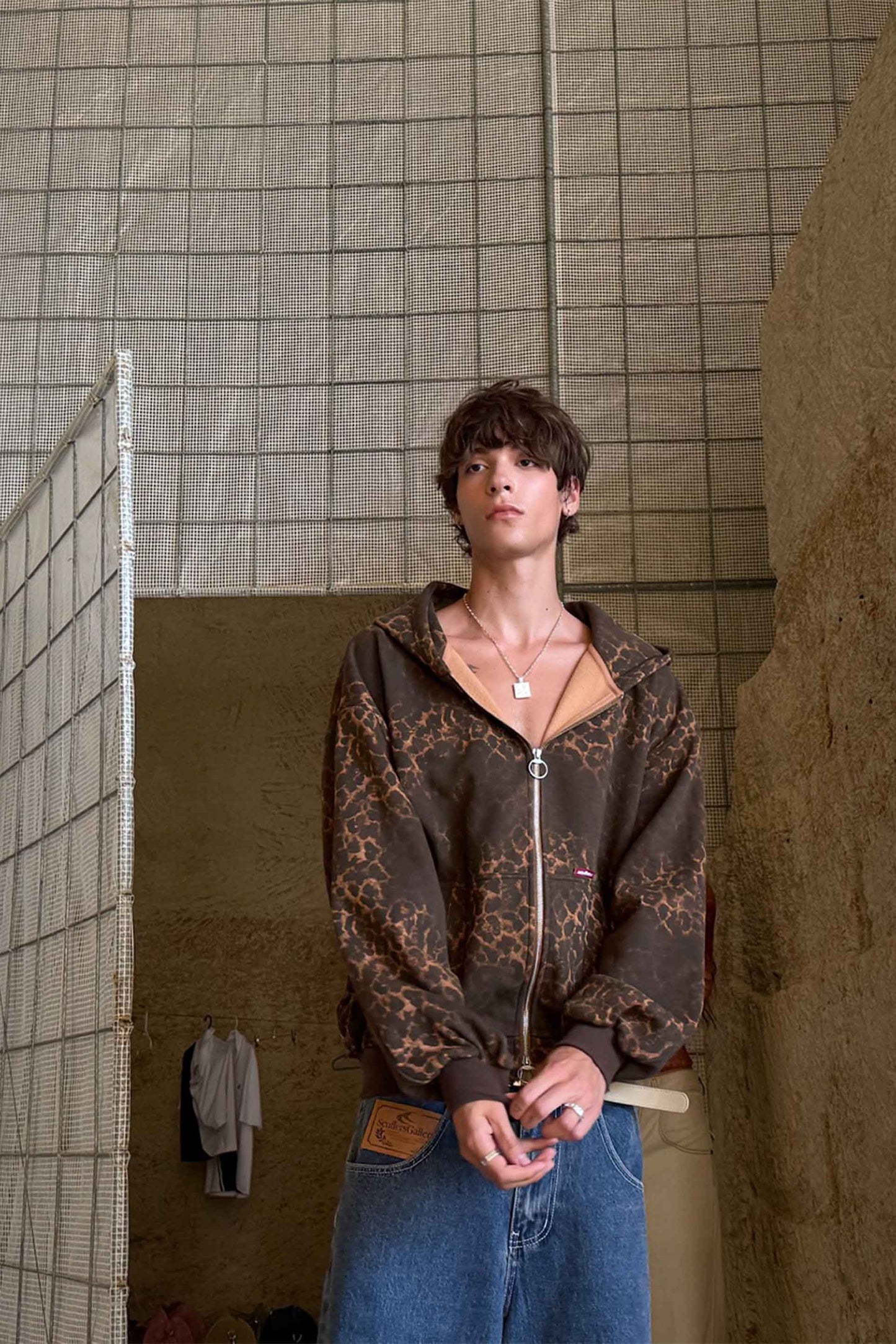 𝗟𝗲𝗼𝗽𝗮𝗿𝗱 𝗭𝗶𝗽-𝗨𝗽